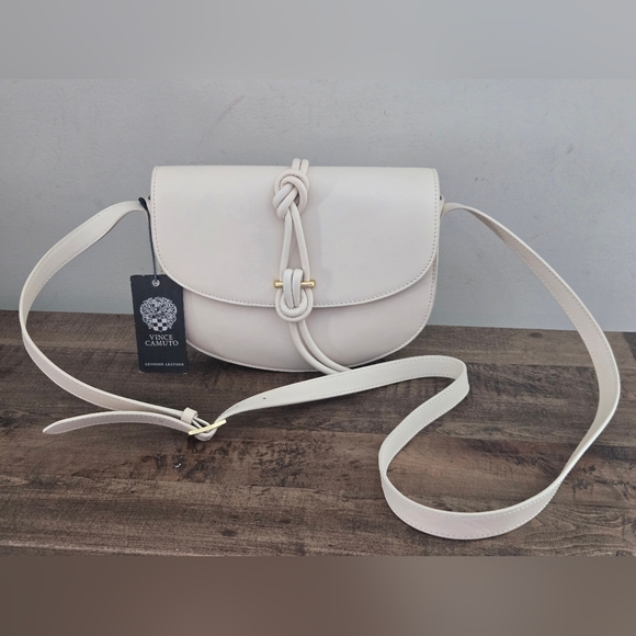 Vince Camuto Handbags - Vince Camuto Jaiya Crossbody Purse